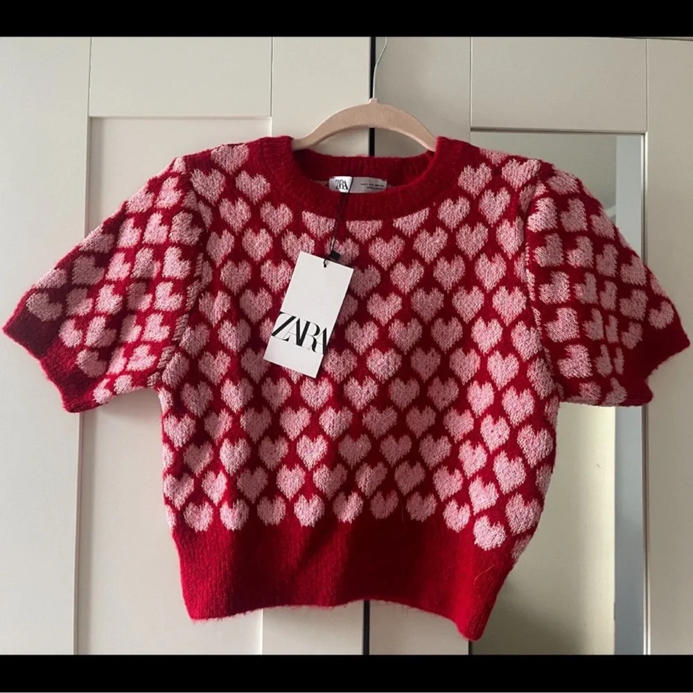 Zara Red and Pink Heart Sweater - Picture 5 of 5